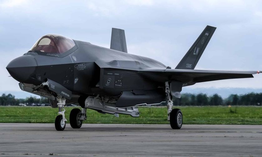 f-35 stíhačka lietadlo PM