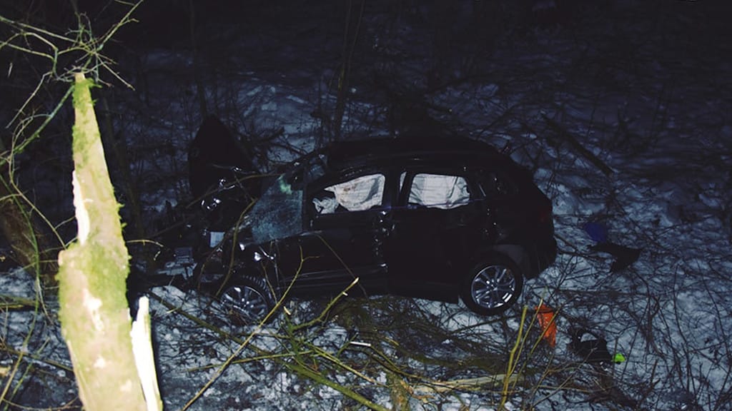 Neďaleko Banskej Bystrice došlo v pondelok (18. 12.) vo večerných hodinách k tragickej dopravnej nehode, pri ktorej zahynul 41-ročný vodič.