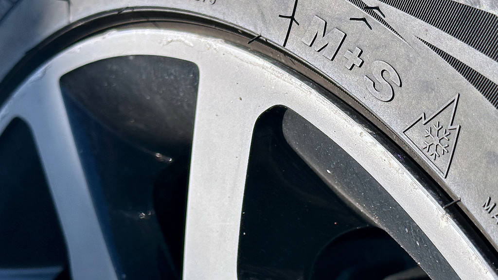 Zimné pneumatiky Slovákov budú musieť byť označené týmto symbolom. Bez neho ti hrozí pokuta