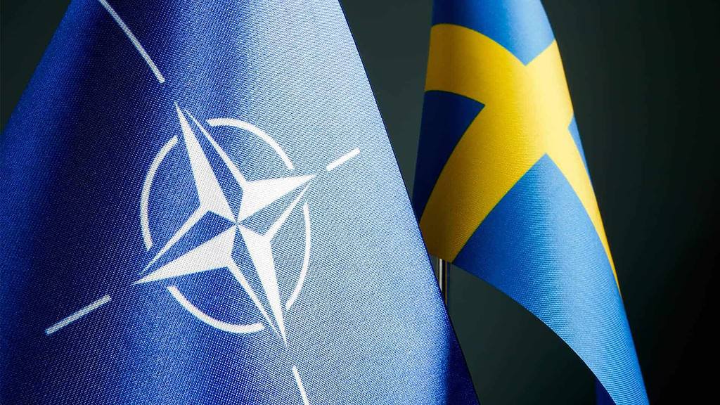 Zahraničný výbor tureckého parlamentu schválil v utorok žiadosť Švédska o členstvo v Severoatlantickej aliancii (NATO).
