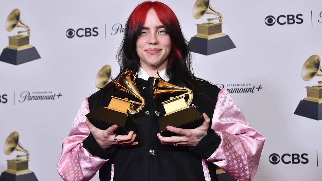 Hudobné ocenenie Grammy za najlepšiu pieseň roka získala v Los Angeles americká speváčka Billie Eilish so skladbou "What Was I Made For?".