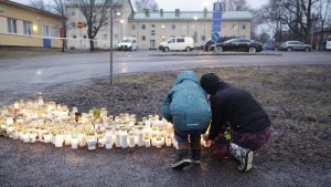 Fínska polícia oznámila, že motívom streľby na základnej škole pri ktorej zomrelo dieťa a ďalšie dve utrpeli ťažké zranenia, bola šikana.