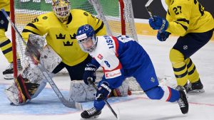 Slovenská reprezentácia hokejistov do 18 rokov obsadila na majstrovstvách sveta tejto vekovej kategórie vo Fínsku konečné 4. miesto.
