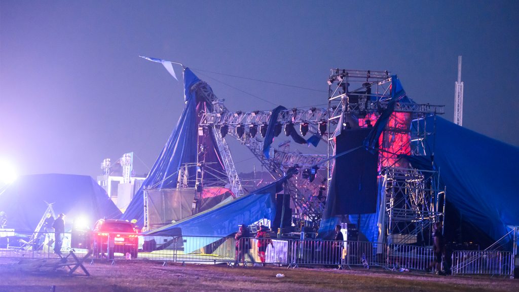 Nepriaznivé počasie na festivale Pohoda viedlo k nečakanému ukončeniu podujatia a spusteniu policajného vyšetrovania.